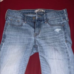 New hollister jean